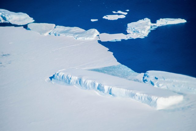 New icebergs forming on the edge of the ice continent.